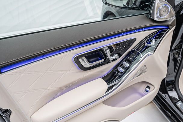 Mercedes-Benz S 580 Maybach 385 kW image number 12