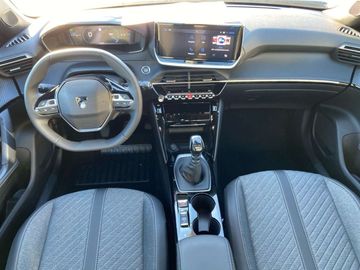 Car image 26