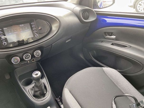 Toyota Aygo X 1.0 VVT-i 53 kW image number 22