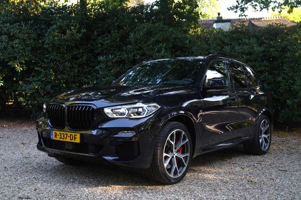 BMW X5 45e xDrive 290 kW image number 1