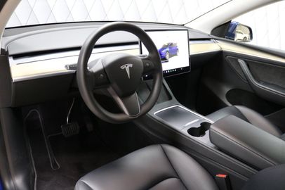Car image 23