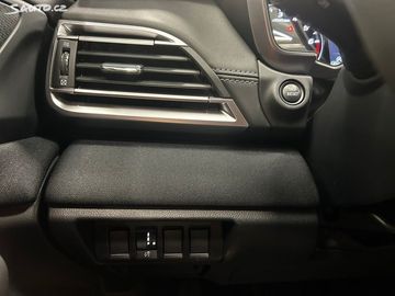 Car image 37