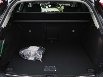 Car image 36