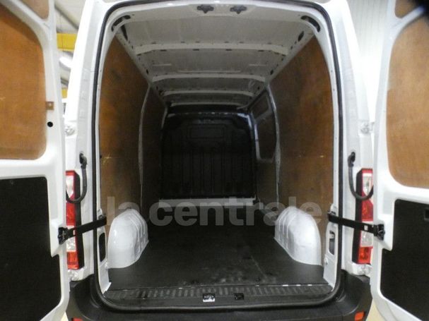 Renault Master DCi 110 L2H2 81 kW image number 6