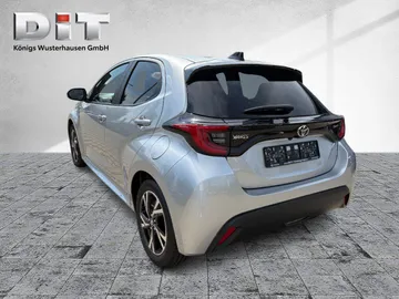 Car image 5