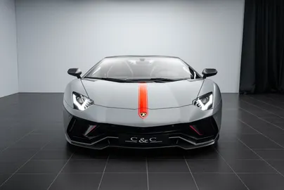 Car image 3