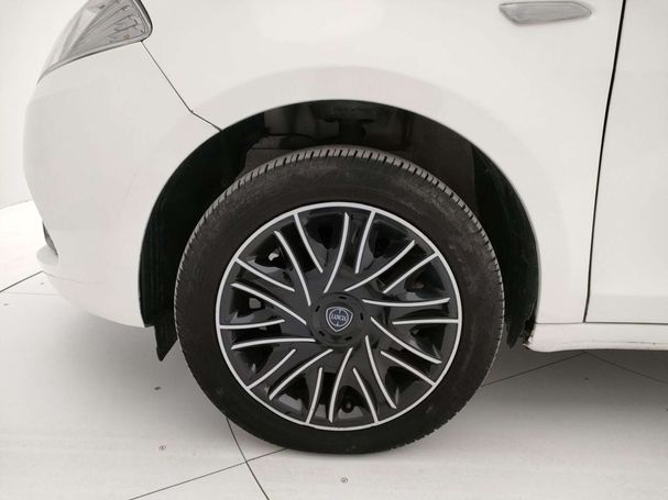 Lancia Ypsilon 51 kW image number 9