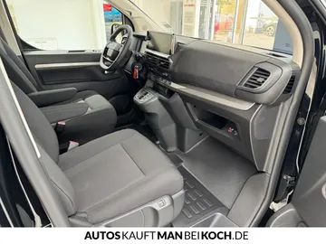 Car image 34