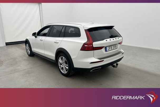 Volvo V60 Cross Country D4 AWD Momentum 140 kW image number 9