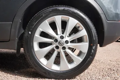 Car image 29