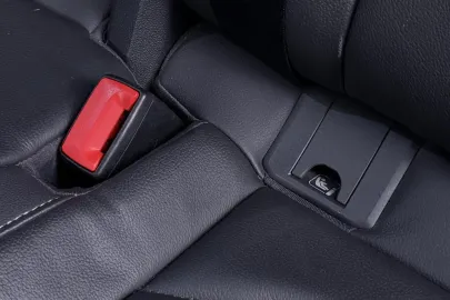 Car image 49