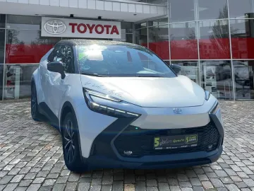 Car image 3