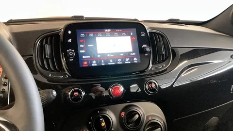 Car image 12