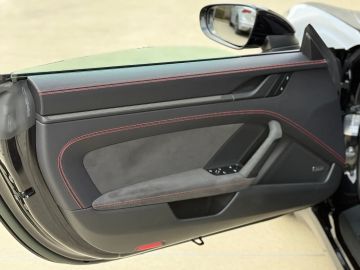 Car image 34