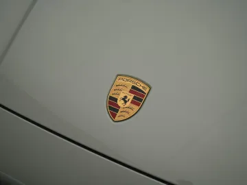 Car image 44