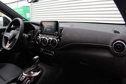 Car image 37