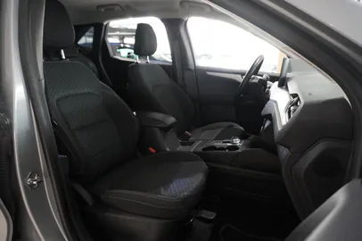 Car image 38