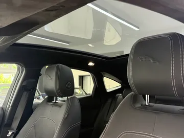 Car image 33