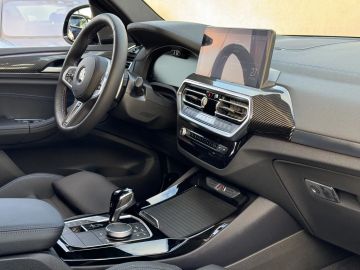 Car image 36