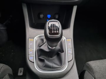 Car image 30