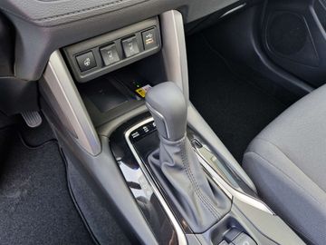 Car image 15