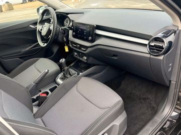 Car image 15