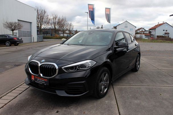 BMW 118i Advantage 103 kW image number 1