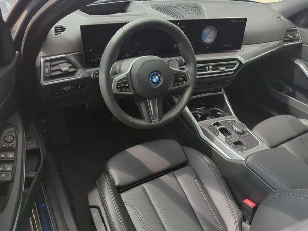 BMW 330 e M Sportpaket xDrive 215 kW image number 10