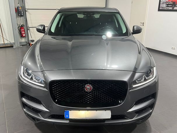 Jaguar F-Pace AWD 132 kW image number 3