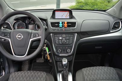 Car image 11