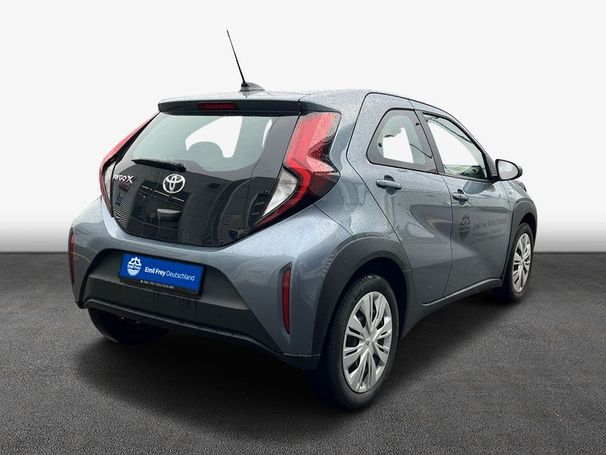 Toyota Aygo X 53 kW image number 3