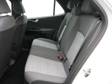 Car image 41