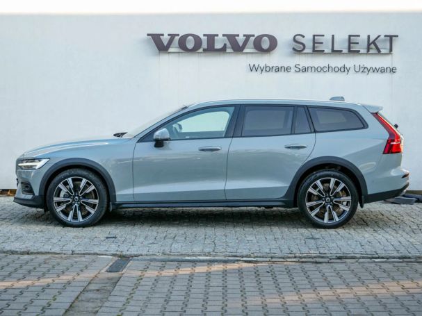 Volvo V60 Cross Country AWD 184 kW image number 3