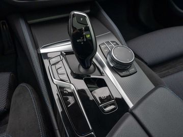 Car image 33