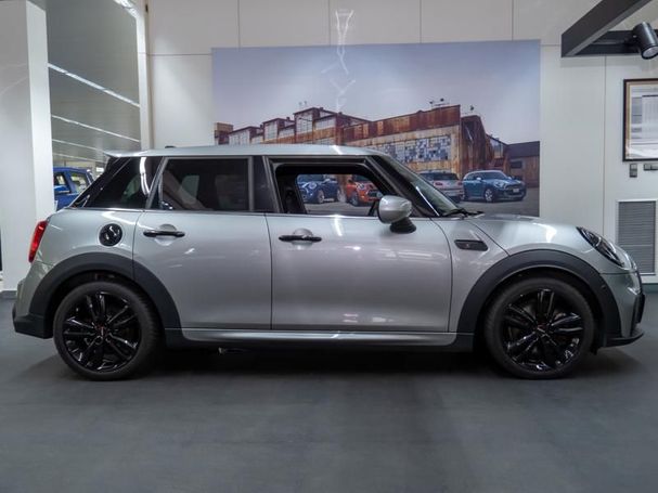 Mini Cooper S JCW DKG 131 kW image number 2