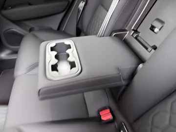 Car image 44