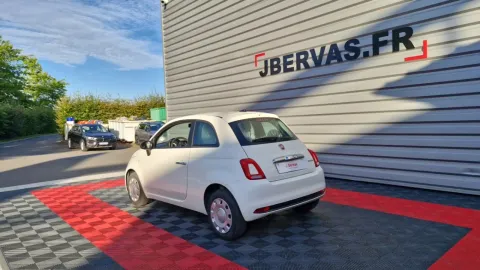 Car image 3
