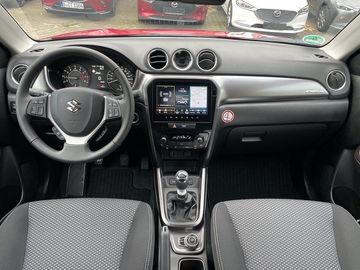 Car image 12