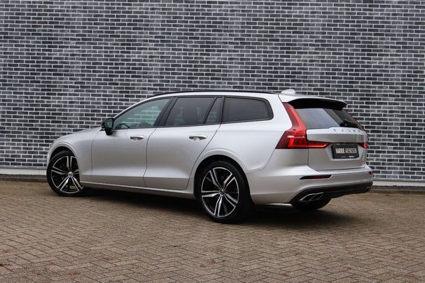 Volvo V60 B3 Momentum 120 kW image number 4