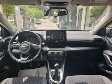 Car image 9