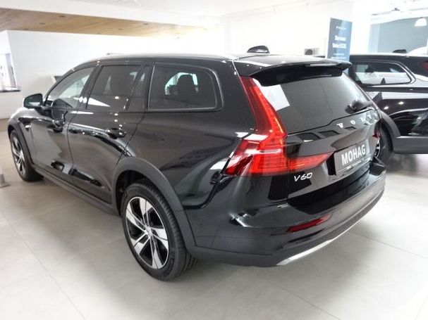 Volvo V60 Cross Country AWD B4 145 kW image number 5