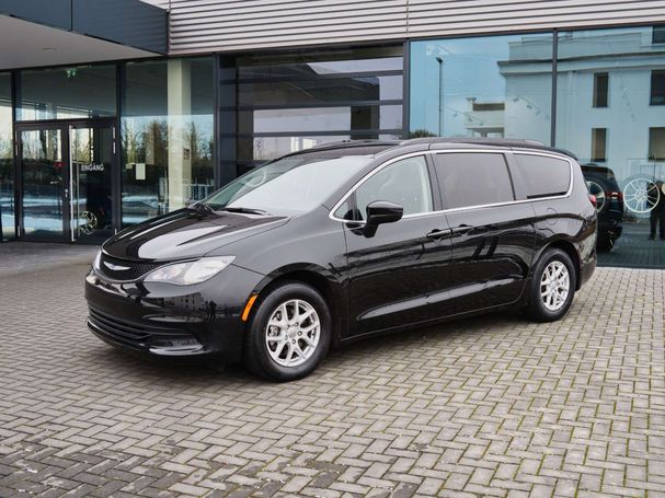 Chrysler Pacifica 214 kW image number 1