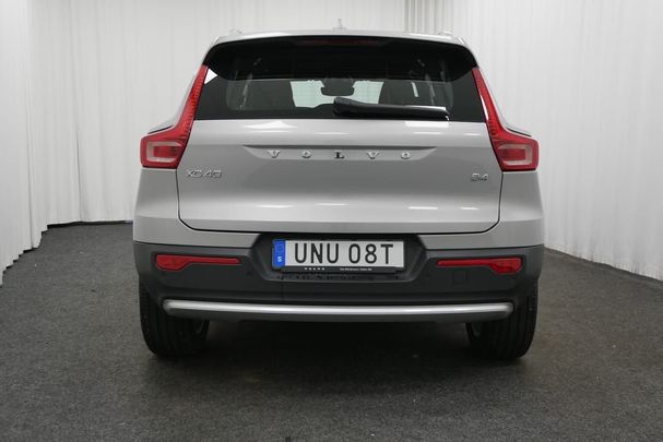 Volvo XC40 B4 Core 147 kW image number 5