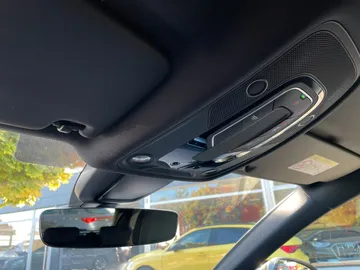 Car image 45