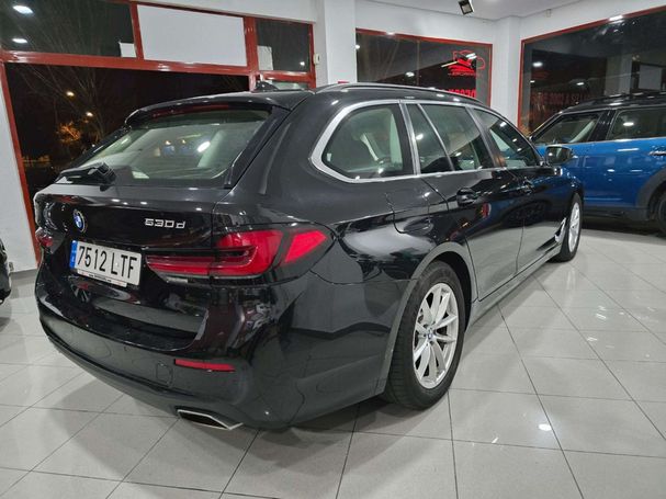 BMW 530d Touring xDrive 210 kW image number 2