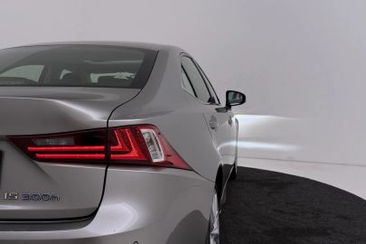 Car image 49