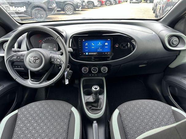 Toyota Aygo X 1.0 53 kW image number 8