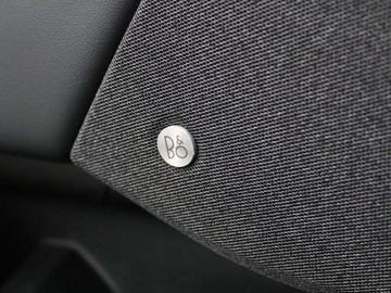 Car image 36