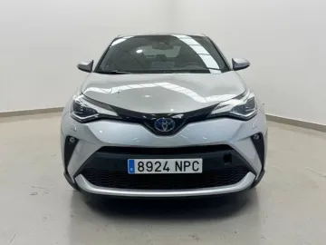Car image 3