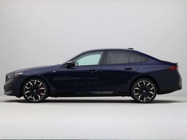 BMW i5 M60 xDrive 442 kW image number 11